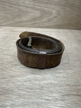 Levi&#39;s Full Grain Leather 95 / 38 Belt Made in Italy - $19.80