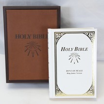 Holy Bible Dove of Peace KJV 1991 Wood &amp; Leather Boxed Like New White Cover - £27.37 GBP