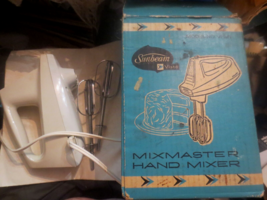 Vintage Sunbeam Vista Mixmaster Hand Mixer Model VHM1 Beaters Cord Manua... - $28.04