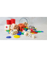 Masons Jar Full Of Vintage Dice, Game Counters &amp; Dice Shakers - $613.55 MXN