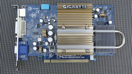 Vintage Gigabyte Nvidia GeForce 7300 GT 256MB DDR2 PCIE DVI-I VGA S- Vid... - $593.08 MXN