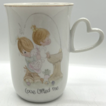 1984 Enesco Precious Moments Love Lifted Me Keepsake Mug U237 - £7.86 GBP