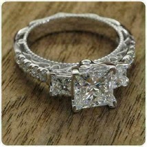 Anillo de compromiso de tres diamantes de talla princesa de 2,80 quilates... - £200.65 GBP
