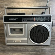 Vintage Sears M Series 3-Band Radio Cassette Player/ Recorder Model 512 WORKS!! - £25.93 GBP