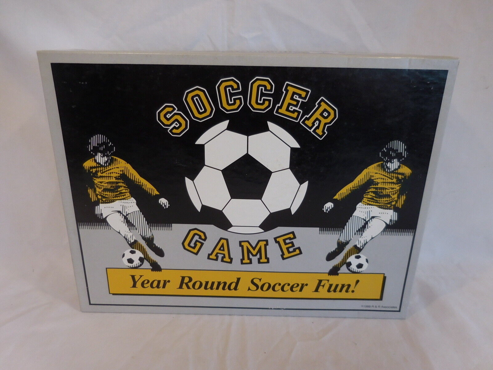 SOCCER GAME Year Round Soccer Fun 1988 R&R Associates Vintage - $20.81