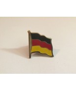 Vintage German Deutschland Flag Metal &amp; Enamel Lapel Pin - $266.57 MXN