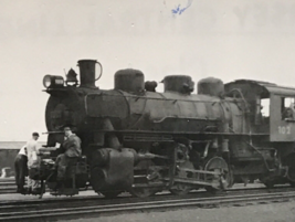 Central Railroad of New Jersey CNJ #102 0-6-0 Locomotive Photo   Bayonne Yards - £11.18 GBP