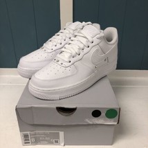 Size 8 Women&#39;s Nike Air Force 1 07 Se All Triple White Sneakers DQ0231-100 - £132.18 GBP