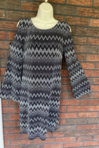 Silver Black Party Dress Size 6 Long Sleeve Cold Shoulder Lined Back Zip Sheath - $19.00