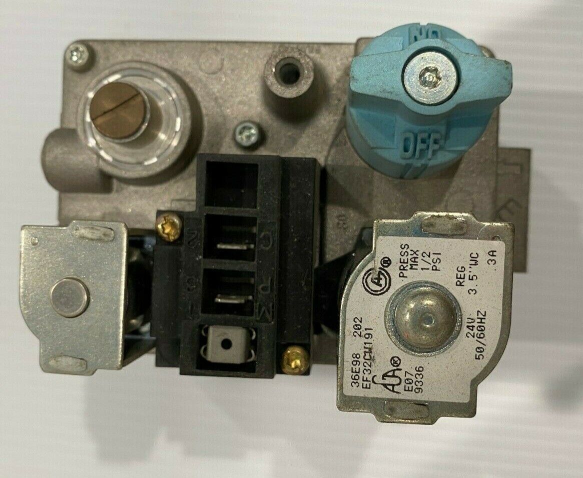 White-Rodgers 36E98-202  Gas Valve EF32CW191 used FREE shipping/returns ... - $32.63