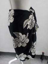 FAVANT WOMENS SCARF WRAP 42 X 67 BLACK WHITE HIBISCUS FLOWER SARONG COVE... - £12.71 GBP