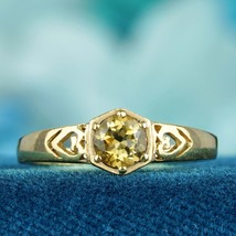 Natural Citrine Vintage Style Solitaire Ring in Solid 9K Yellow Gold - £358.41 GBP