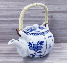 Chinese Hand-Painted Porcelain 20 oz. Teapot White Blue - £19.04 GBP
