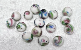 16 Vintage Art Glass Matte Beads Blue Pink Green Feathery Swirls 7/16 In... - $272.41 MXN