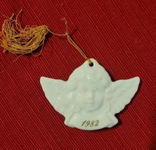 Vintage White Porcelain Cherub Angel Head &amp; Wings  1982 Ornament by Avon... - $9.89