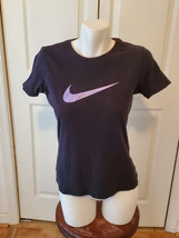 Nike Ladies Size Medium T-SHIRT Slim Fit Sleeves BLACK/PURPLE - £7.84 GBP