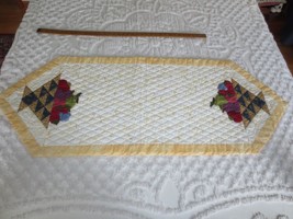 Hand Quilted APPLIQUED/PATCHWORK Coordinating FRUIT BASKET RUNNER - 20&quot; ... - £16.02 GBP