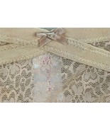 TWO (2) PAIR No Boundaries Women&#39;s Lace Thongs Lt Cappuccino SIZE LARGE-500 - $284.80 MXN
