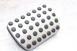 12-15 MERCEDES-BENZ E350 Brake Pedal Cover F498 image 2