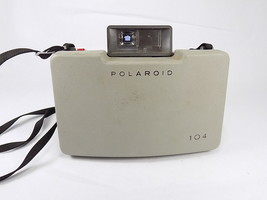 Vintage POLAROID 104 CAMERA 1960&#39;s Automatic w/ Manual - £5.98 GBP