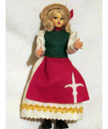 Vintage costume doll, classic European folklore costumes 6.5&quot; - $95.03 MXN