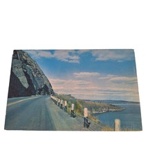 Postcard Silver Cliff Lake Superior North Shore Drive Minnesota Chrome Unposted - £5.41 GBP