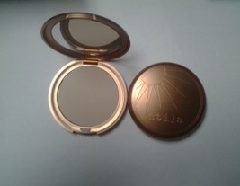 Stila Illuminating Powder Foundation-Brand New-SHIPS N 24 HOURS - $16.71