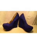 WOMAN&#39;S PURPLE SUEDE PLATFORM HEELS BY MASSIMO / SIZE 7 1/2 - £13.28 GBP