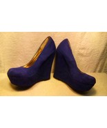 WOMAN&#39;S PURPLE SUEDE PLATFORM HEELS BY MASSIMO / SIZE 7 1/2 - £12.62 GBP