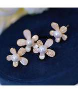 Snow Whitening Love Freshwater Pearls Earrings H20224815 - £47.25 GBP