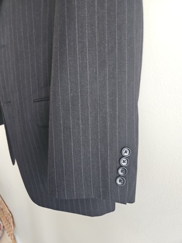 Jones New York Black Pinstripe 2 Piece Wool Suit Men Size 40R - Pants 34W X 31L Item image 3