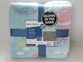 NEW Your Zone Glow In The Dark Plush Fleece Teal Mermaid Throw Blanket 5... - £13.35 GBP