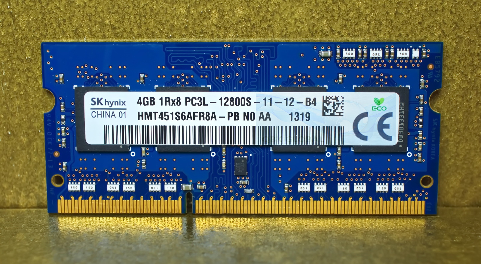 Primary image for HMT451S6AFR8A-PB Hynix 4GB PC3-12800 DDR3-1600MHz non-ECC Unbuffered CL11 204-Pi