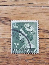 Australia Stamp Queen Elizabeth II 3d Used 262 - £1.17 GBP