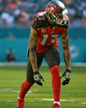 Mike Evans 8X10 Photo Tampa Bay Buccaneers Football Picture Nfl At The Line - £3.94 GBP