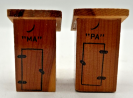 Vintage Retro Salt and Pepper Shakers Ma &amp; Pa Wooden Outhouse U260/49 - £11.98 GBP