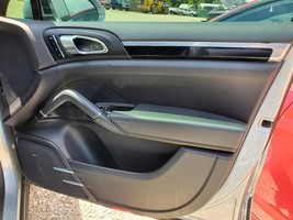 2016 Porsche Cayenne OEM Front Right Door Trim Panel Black Nice  - $272.25