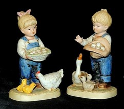 Denim Days &quot;Gathering Eggs&quot; AA20-7556 Vintage - £55.02 GBP