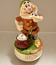 Vintage Schmid Walt Disney Productions &quot;Doc&quot; Rotating Music Box Figurine - €28,46 EUR