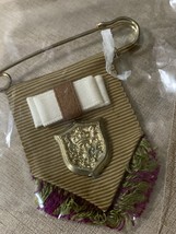 Retro Medal Pin Badge Fabric Badge Brown Beige - $25.84 CAD