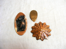 Vintage Lot of 2 Copper Toned Pins Brooches &amp; Lords Prayer Penny 15-u - $460.95 MXN