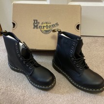 Dr. Martens 1460W Women&#39;s Leather 8 Eye Lace-Up Boot Size 7 Black Nappa 11821002 - £48.59 GBP