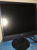 Sony Monitor Display With Speaker And Headphone Input - £103.67 GBP