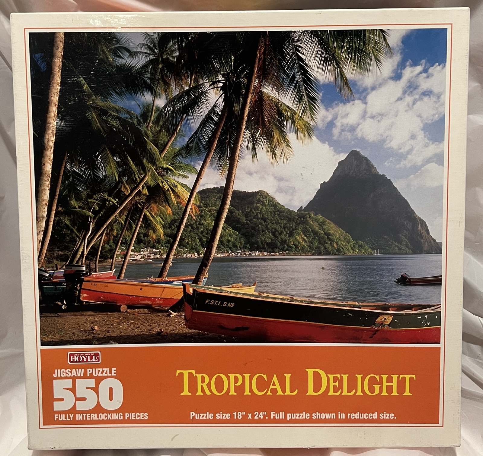 550 Piece Puzzle - Tropical Delight [041187085886] Soufriere Bay Caribbean - $48.97