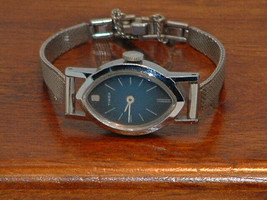 Pre-Owned Vintage Women’s Timex Hand Wind Dress Watch - £16.33 GBP