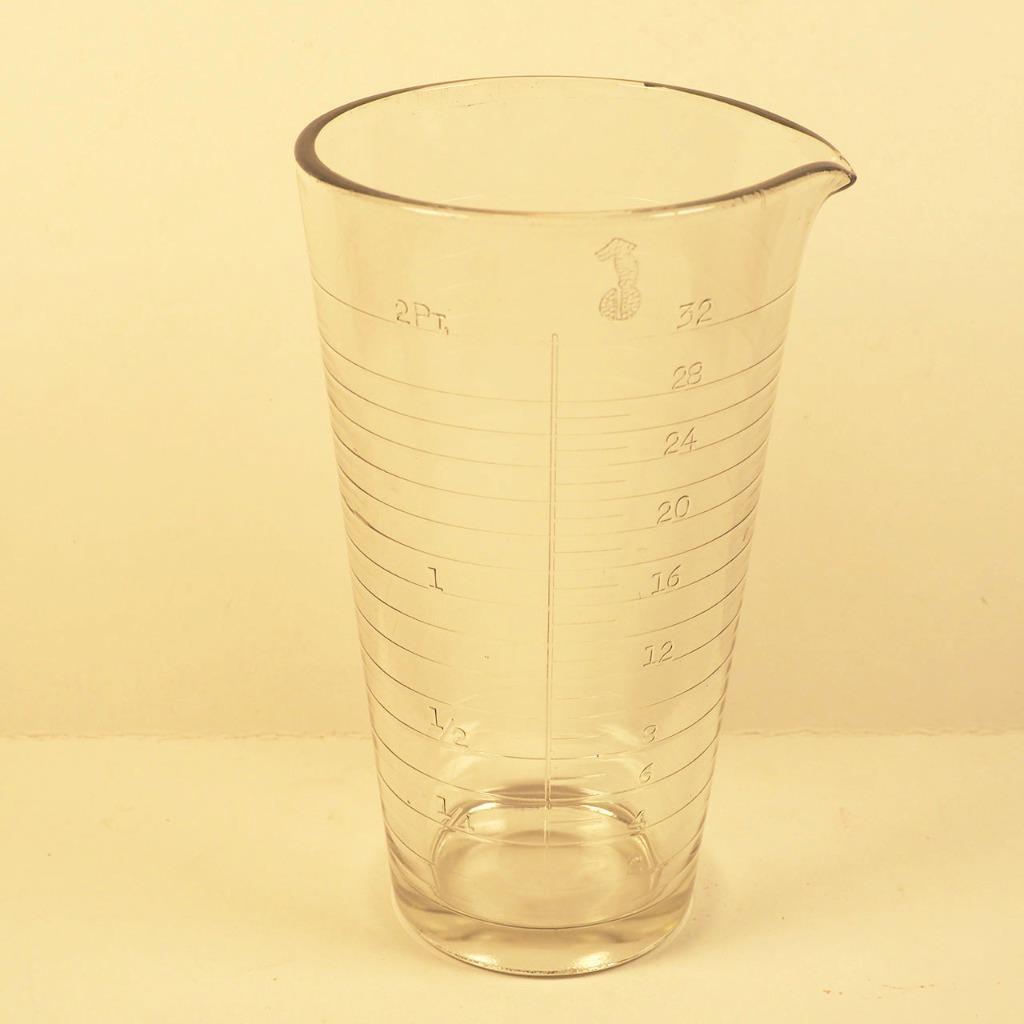 Primary image for 32 oz. Glass Beaker Lab Glass Film Developing Darkroom