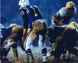 Johnny Unitas 8X10 Photo Baltimore Colts Nfl Football Vs Packers - £3.90 GBP