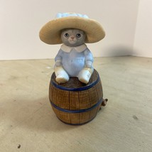 Kitty Cucumber Pickles Barrel Cat Hat Mouse B Shackman Schmid 1992 Figurine - £12.56 GBP