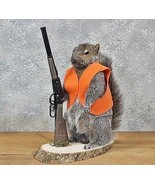Hunter Squirrel Taxidermy Animal Statue on Base Home or Office Gift - €341,01 EUR Hunter Squirrel Taxidermy Animal Statue on Base Home or Office Gift - €341,01 EUR