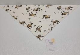 Burts Bees Baby Reindeer Holley Christmas Winter Bandana Scarf Bib - New - $276.87 MXN